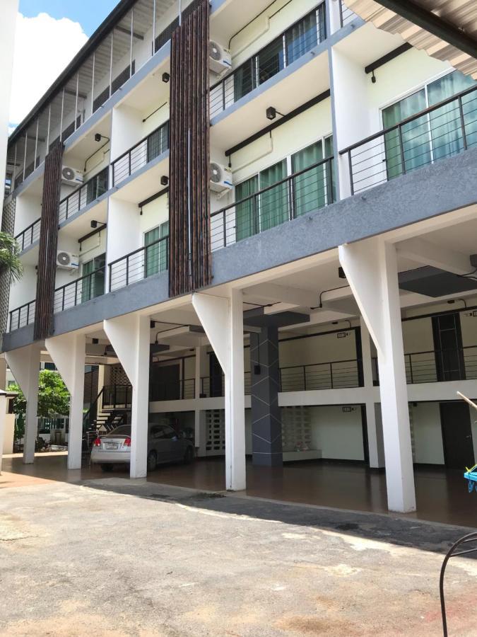 Vatchara Northgate Hotel ナコンサワン エクステリア 写真