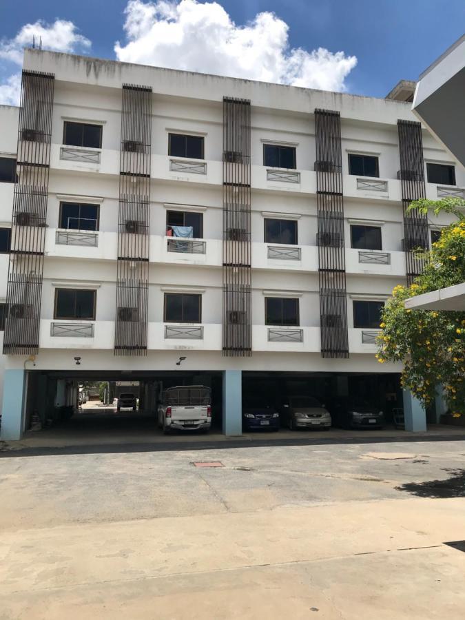 Vatchara Northgate Hotel ナコンサワン エクステリア 写真